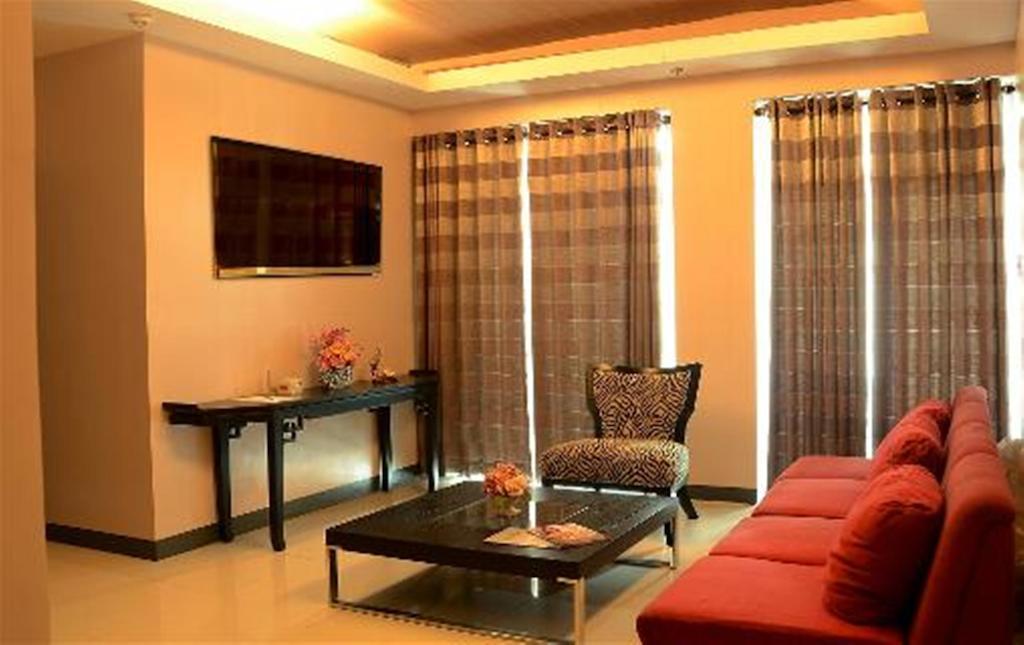 Silver Oaks Suites & Hotel Manila Bagian luar foto