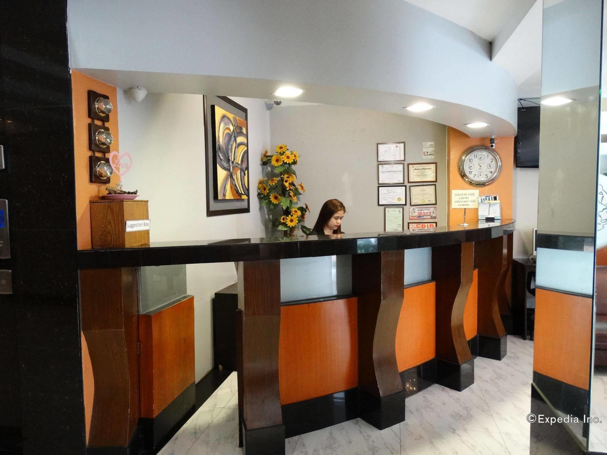 Silver Oaks Suites & Hotel Manila Bagian luar foto