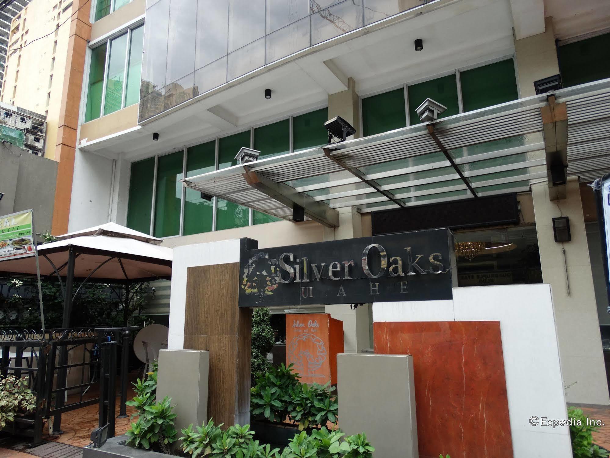 Silver Oaks Suites & Hotel Manila Bagian luar foto