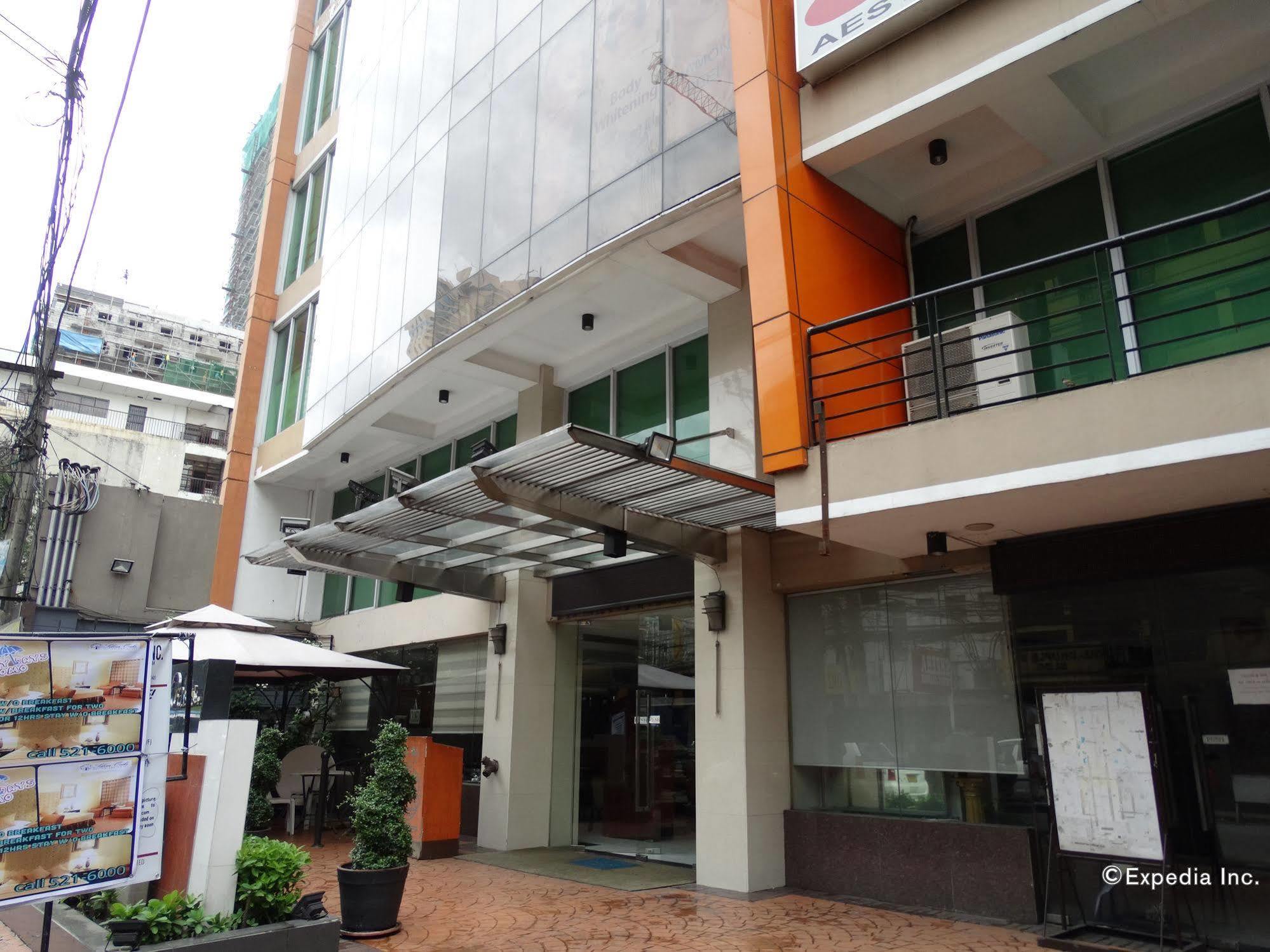 Silver Oaks Suites & Hotel Manila Bagian luar foto
